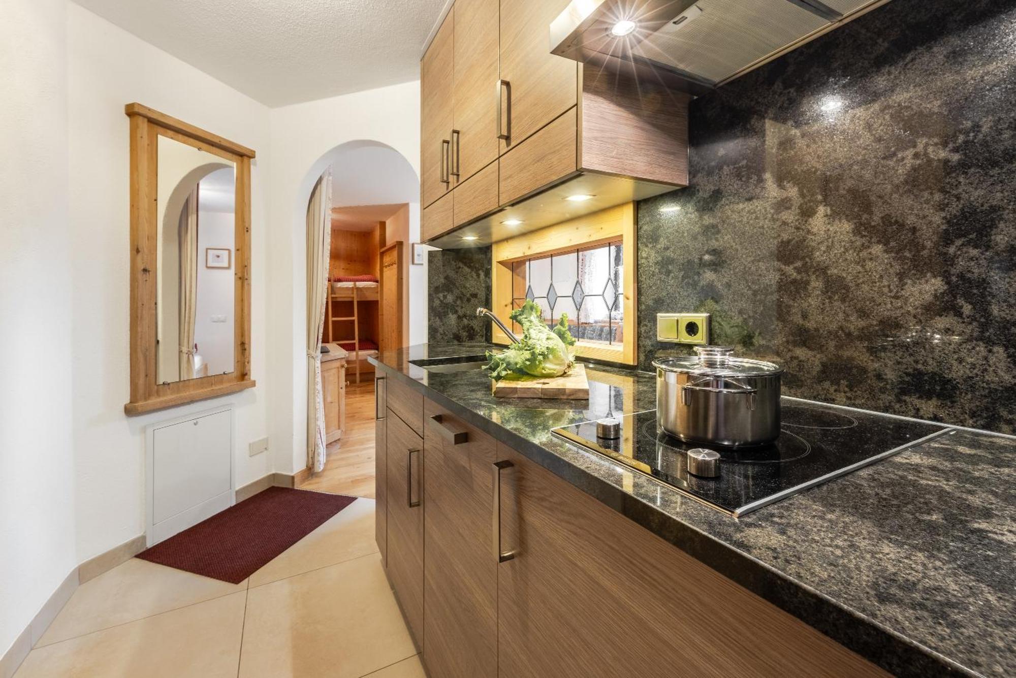 Apartment Ciasa Laoi San Cassiano  Bagian luar foto