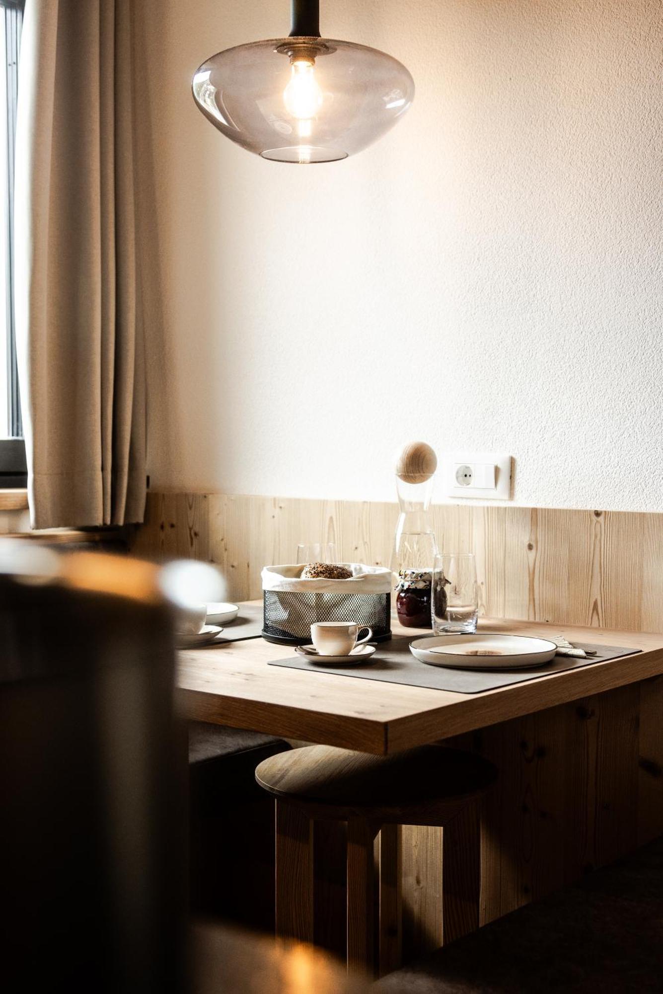 Apartment Ciasa Laoi San Cassiano  Bagian luar foto