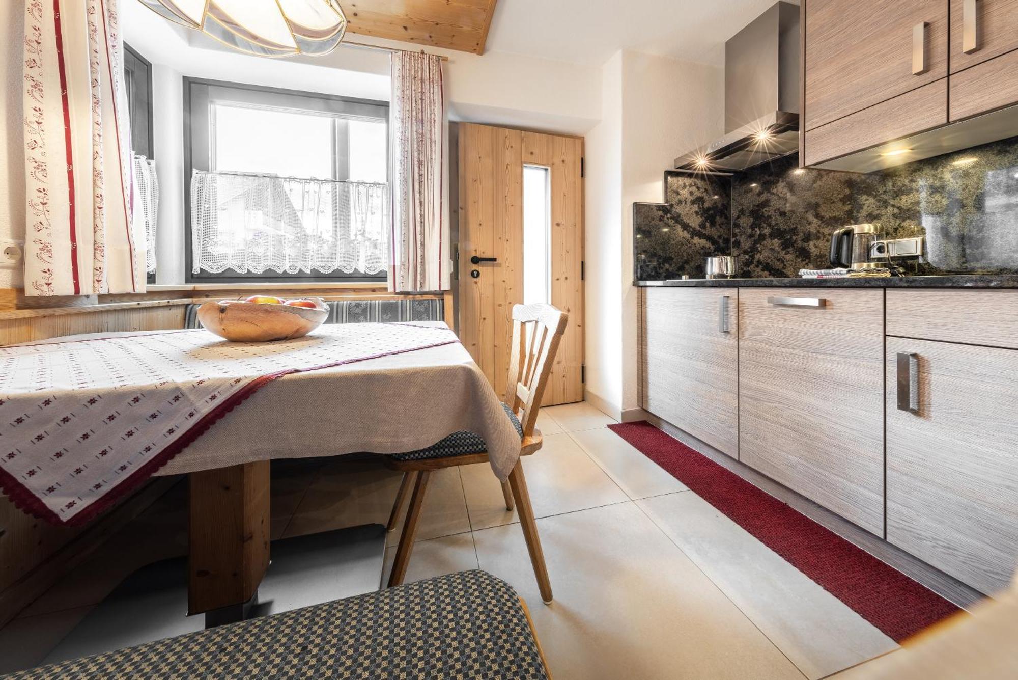 Apartment Ciasa Laoi San Cassiano  Bagian luar foto